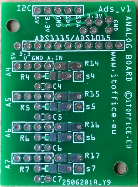 Analogue PCB Board with four slots of components for the ADS1115/ADS1015